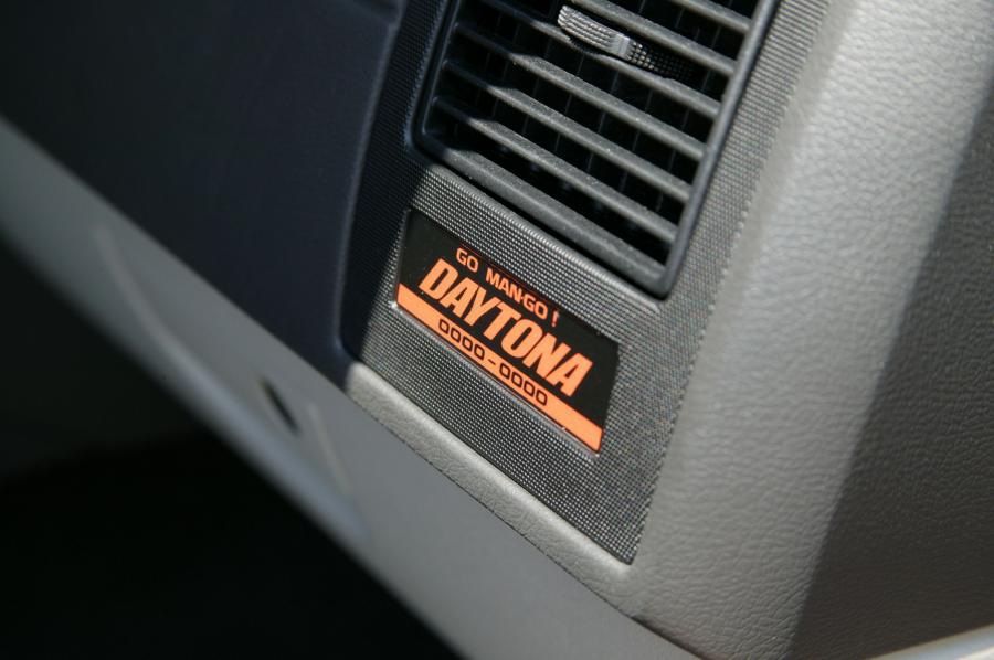  Dodge Charger Daytona R/T 2006 года  (фото 16 из 38)